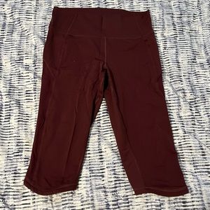 Lululemon 105 F Crop
